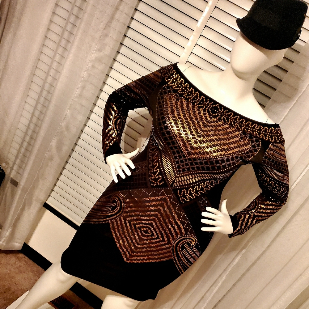 Black&Gold Off the Shoulders Body dress!